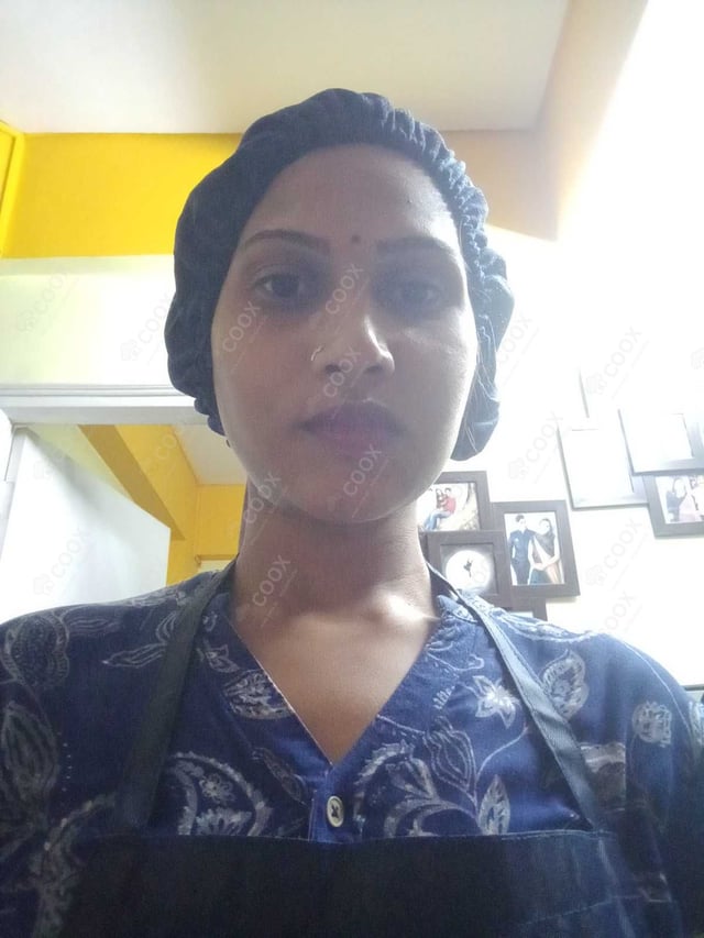 Chef from COOX at bookings. Professional cooks chefs at home