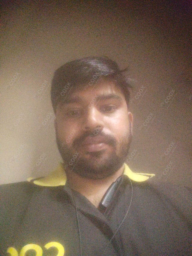 Chef from COOX at bookings. Professional cooks chefs at home