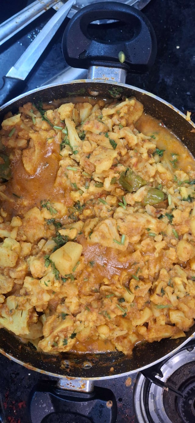 Delicious Aloo Gobhi prepared by COOX