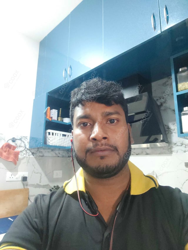 Chef from COOX at bookings. Professional cooks chefs at home
