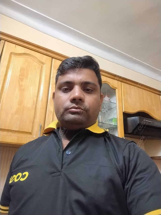Chef from COOX at bookings. Professional cooks chefs at home