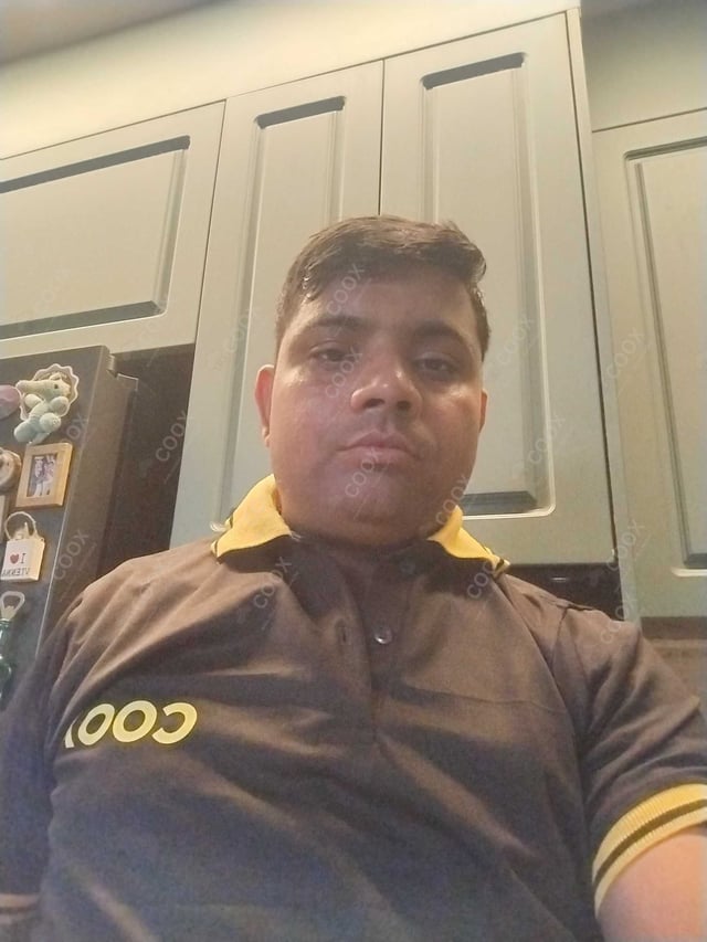 Chef from COOX at bookings. Professional cooks chefs at home