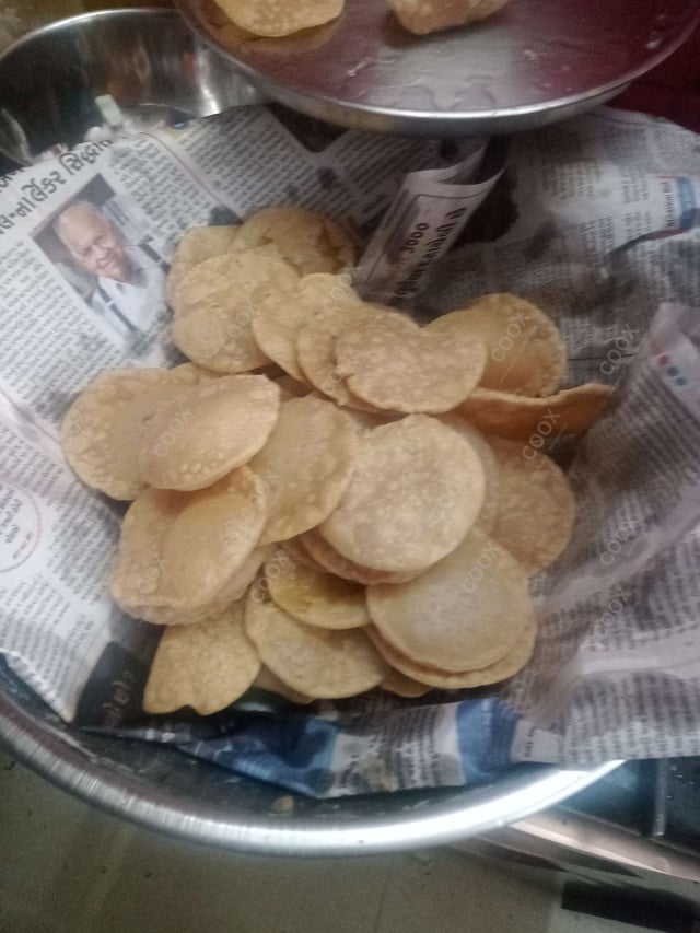 Delicious Pooris & Bedmis prepared by COOX