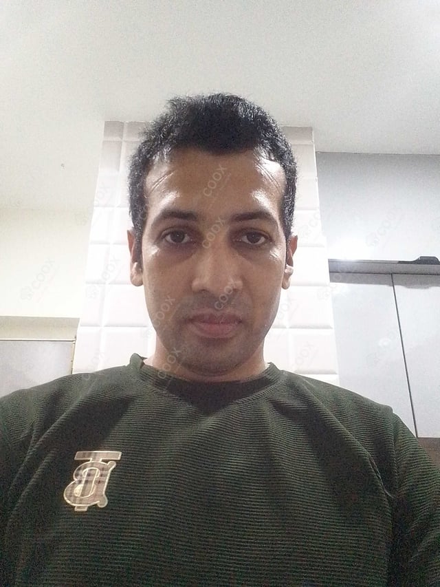 Chef from COOX at bookings. Professional cooks chefs at home