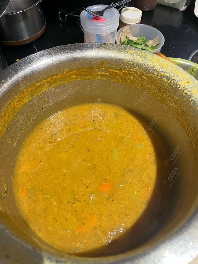 Delicious Idli Sambhar prepared by COOX