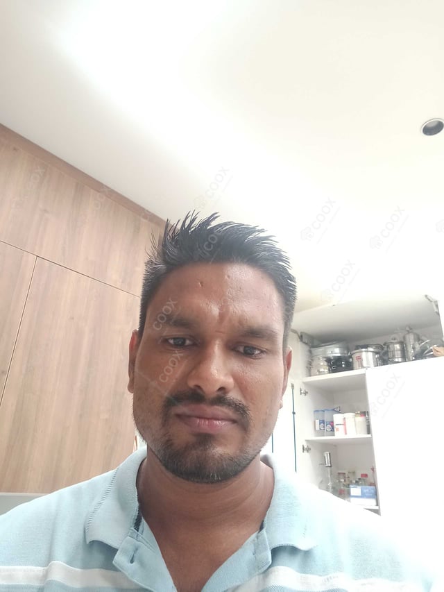 Chef from COOX at bookings. Professional cooks chefs at home