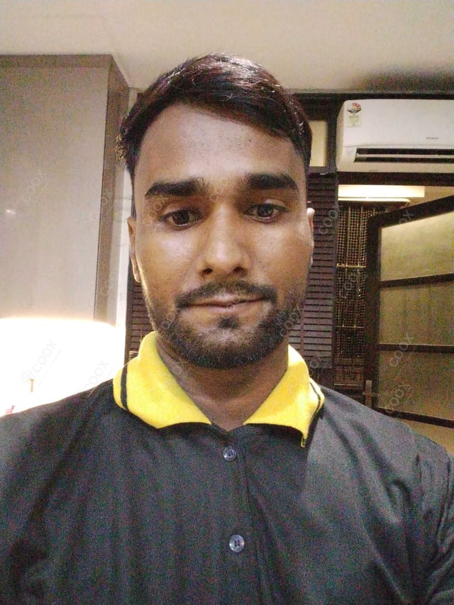 Chef from COOX at bookings. Professional cooks chefs at home