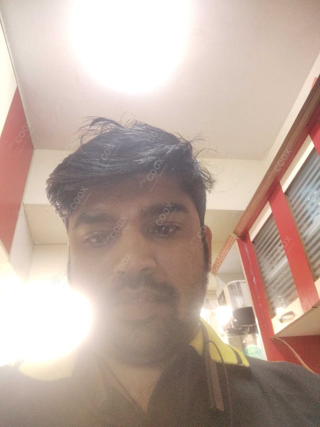 Chef from COOX at bookings. Professional cooks chefs at home