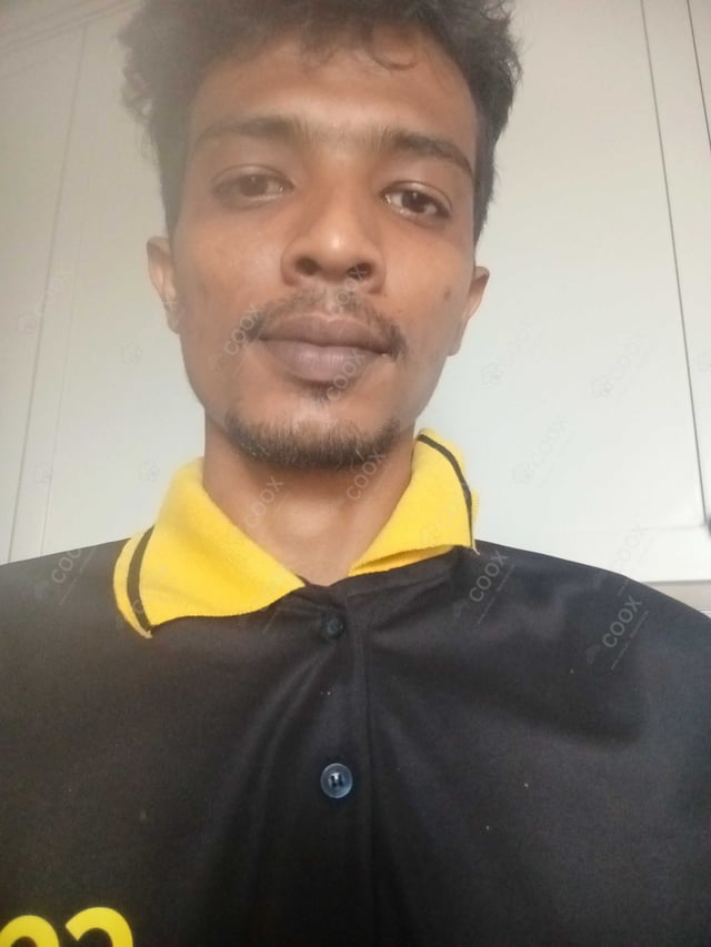 Chef from COOX at bookings. Professional cooks chefs at home