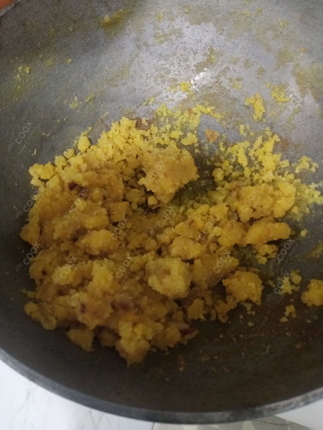 Delicious Moong Dal Halwa prepared by COOX