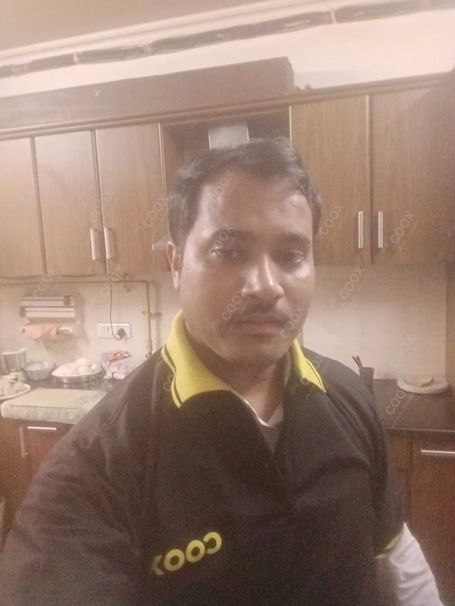 Chef from COOX at bookings. Professional cooks chefs at home