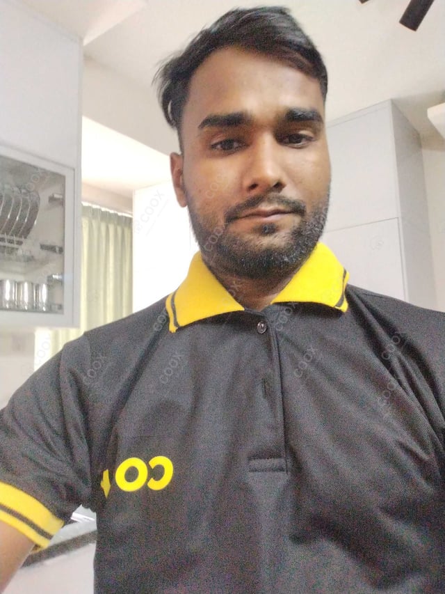 Chef from COOX at bookings. Professional cooks chefs at home