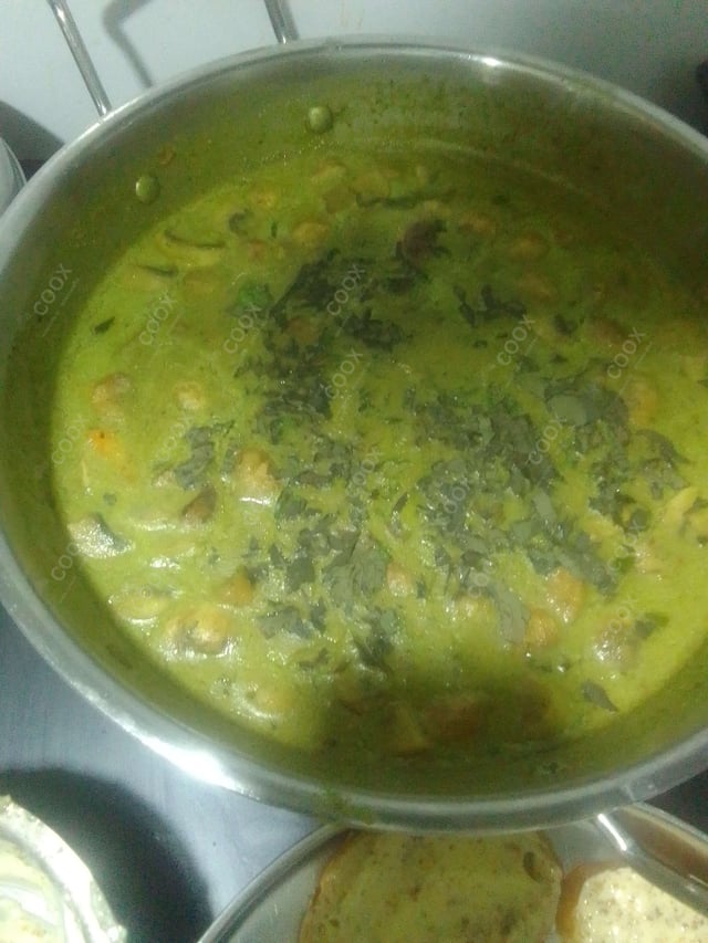 Delicious Green Thai Curry prepared by COOX