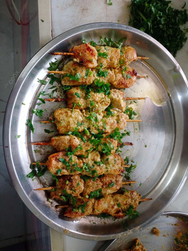 Delicious Murgh Malai Tikka prepared by COOX