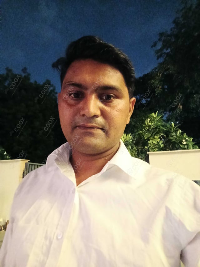 Chef from COOX at bookings. Professional cooks chefs at home