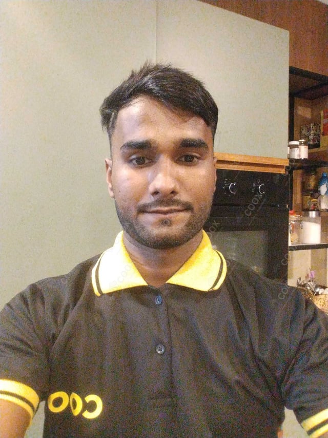 Chef from COOX at bookings. Professional cooks chefs at home