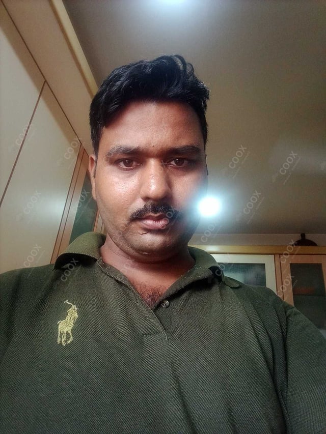 Chef from COOX at bookings. Professional cooks chefs at home