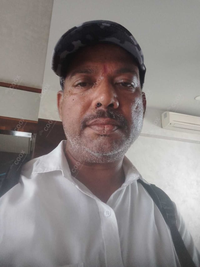 Chef from COOX at bookings. Professional cooks chefs at home