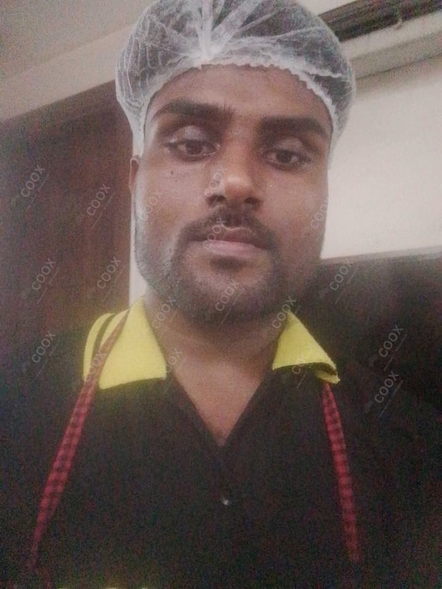 Chef from COOX at bookings. Professional cooks chefs at home