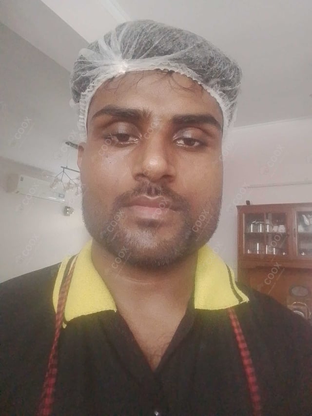 Chef from COOX at bookings. Professional cooks chefs at home
