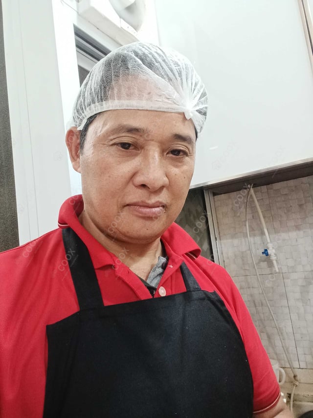 Chef from COOX at bookings. Professional cooks chefs at home