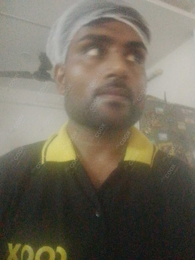 Chef from COOX at bookings. Professional cooks chefs at home