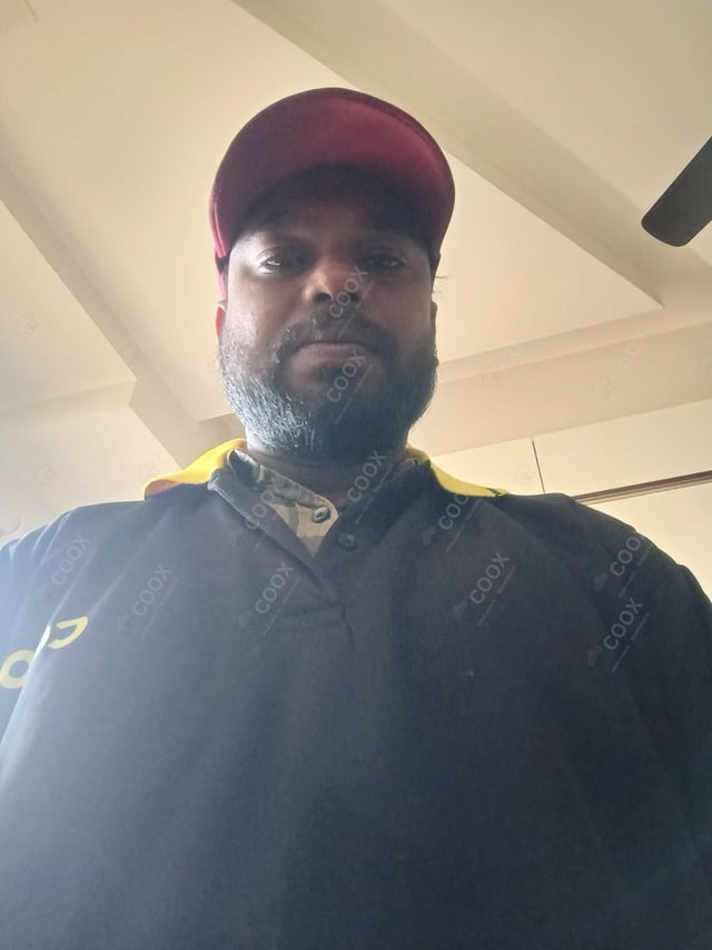 Chef from COOX at bookings. Professional cooks chefs at home