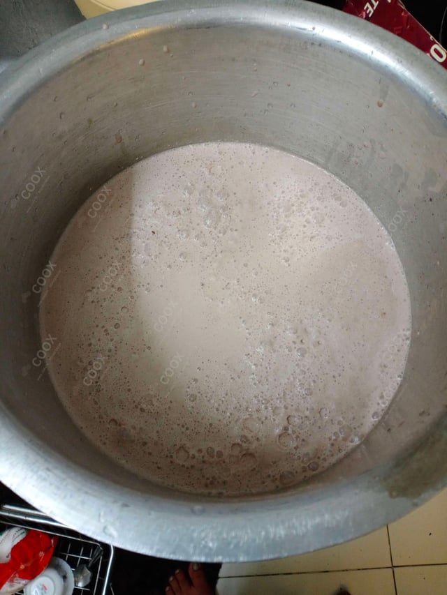 Delicious Oreo Cookie Milkshake prepared by COOX