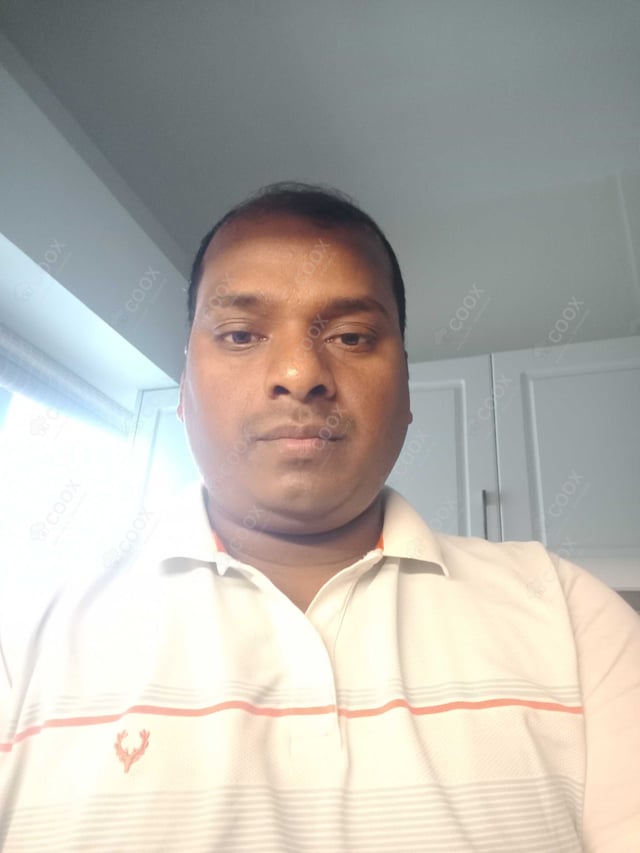 Chef from COOX at bookings. Professional cooks chefs at home