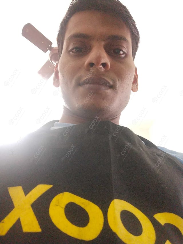 Chef from COOX at bookings. Professional cooks chefs at home