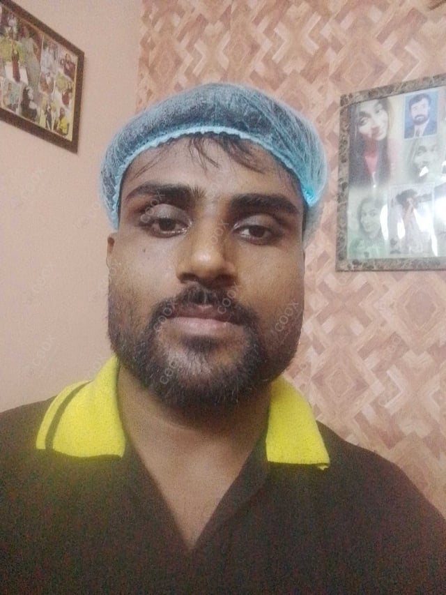 Chef from COOX at bookings. Professional cooks chefs at home