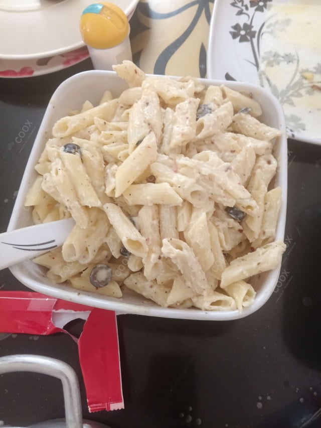 Delicious Pasta in White Sauce prepared by COOX