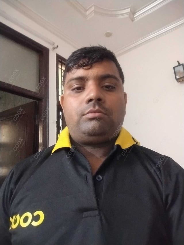 Chef from COOX at bookings. Professional cooks chefs at home