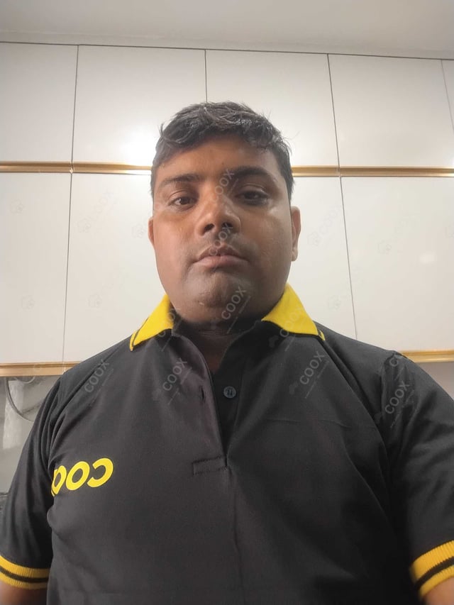 Chef from COOX at bookings. Professional cooks chefs at home