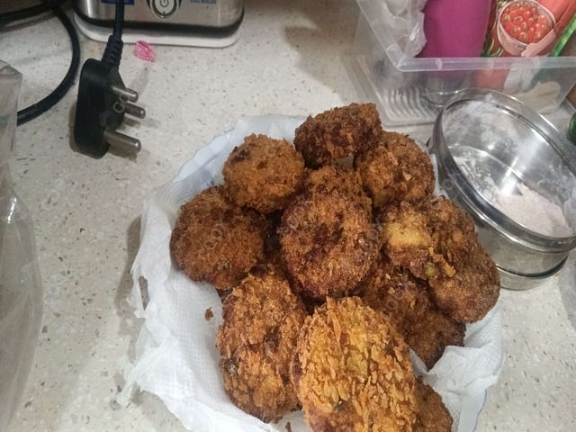 Delicious Veg Cutlets prepared by COOX