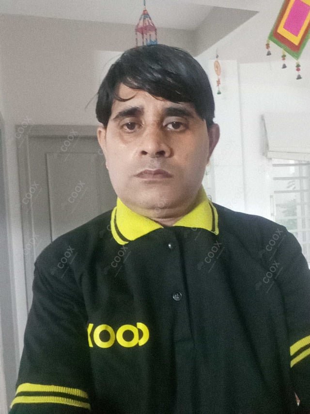 Chef from COOX at bookings. Professional cooks chefs at home