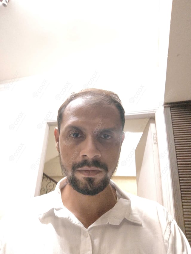 Chef from COOX at bookings. Professional cooks chefs at home