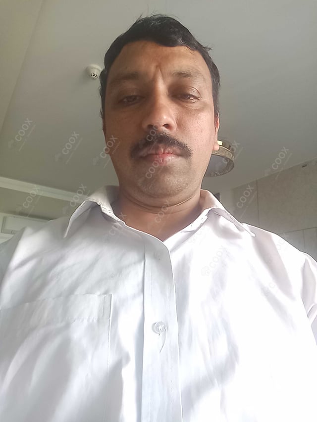 Chef from COOX at bookings. Professional cooks chefs at home