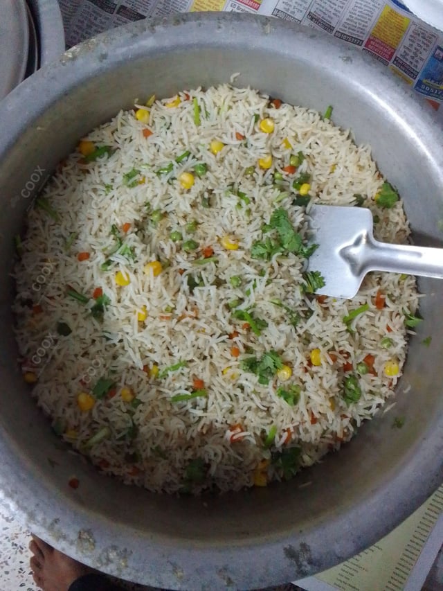 Delicious Veg Fried Rice prepared by COOX
