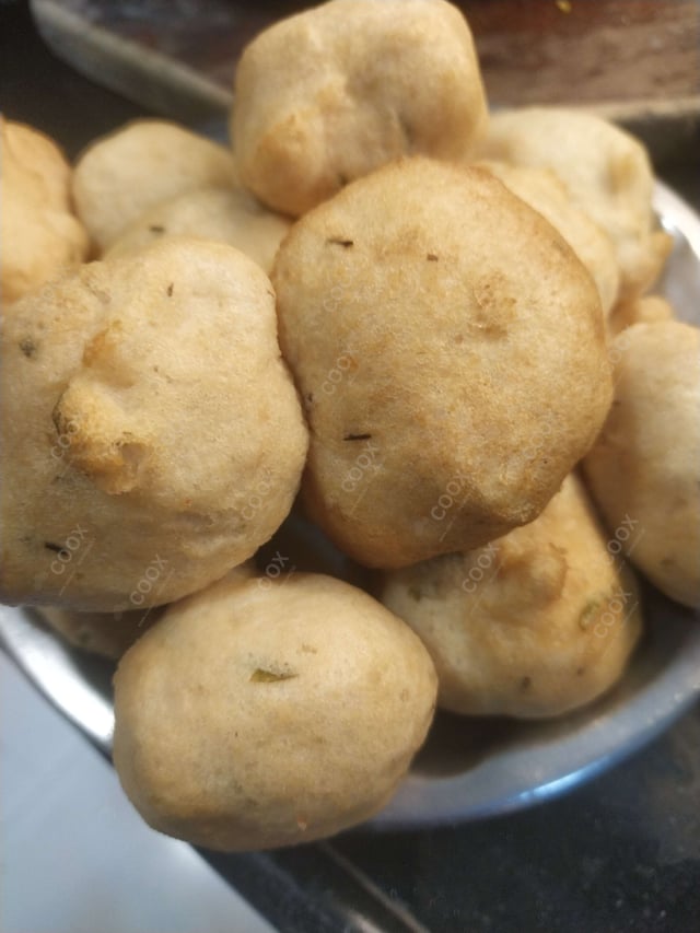 Delicious Dahi Bhalla prepared by COOX