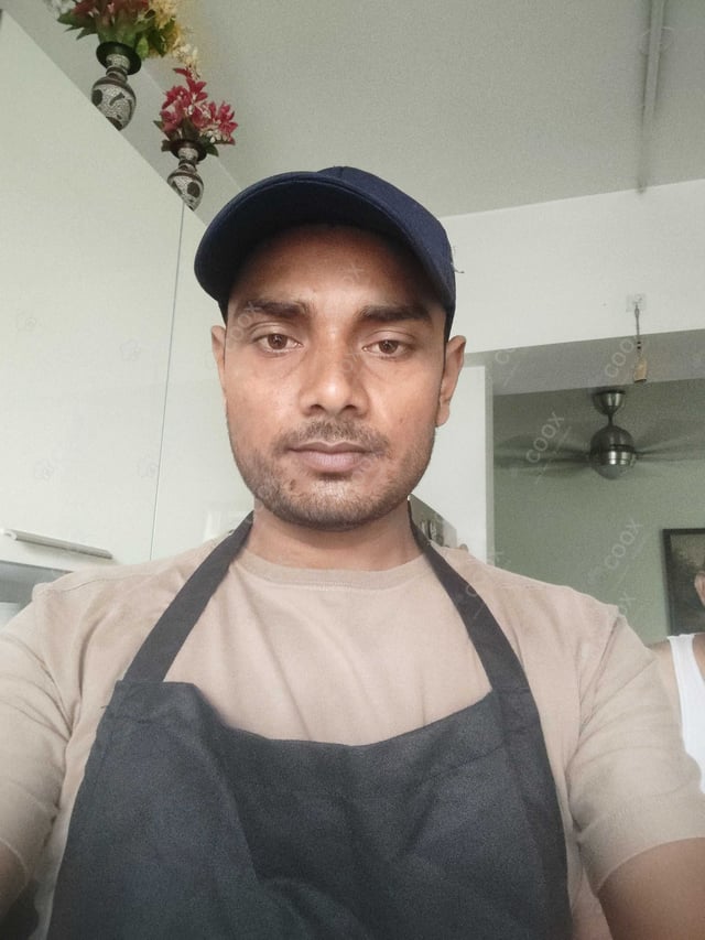Chef from COOX at bookings. Professional cooks chefs at home