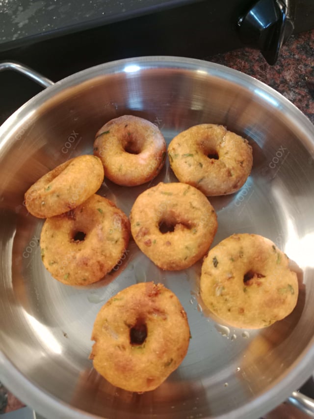 Delicious Medu Vada prepared by COOX