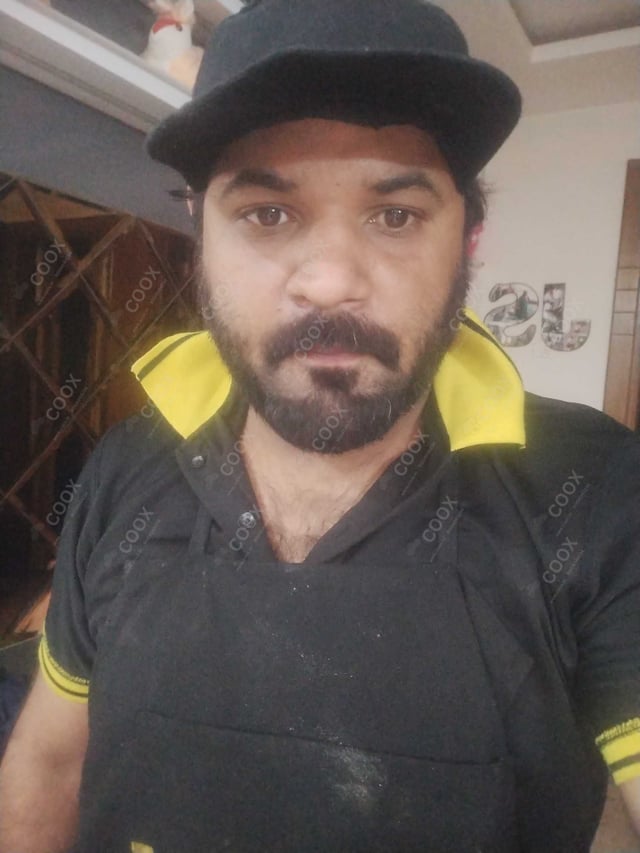 Chef from COOX at bookings. Professional cooks chefs at home