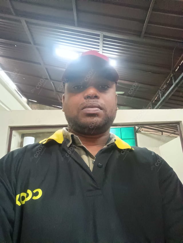 Chef from COOX at bookings. Professional cooks chefs at home