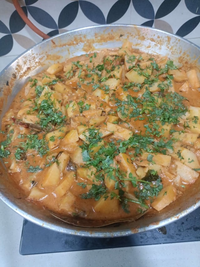 Delicious Aloo Gravy prepared by COOX