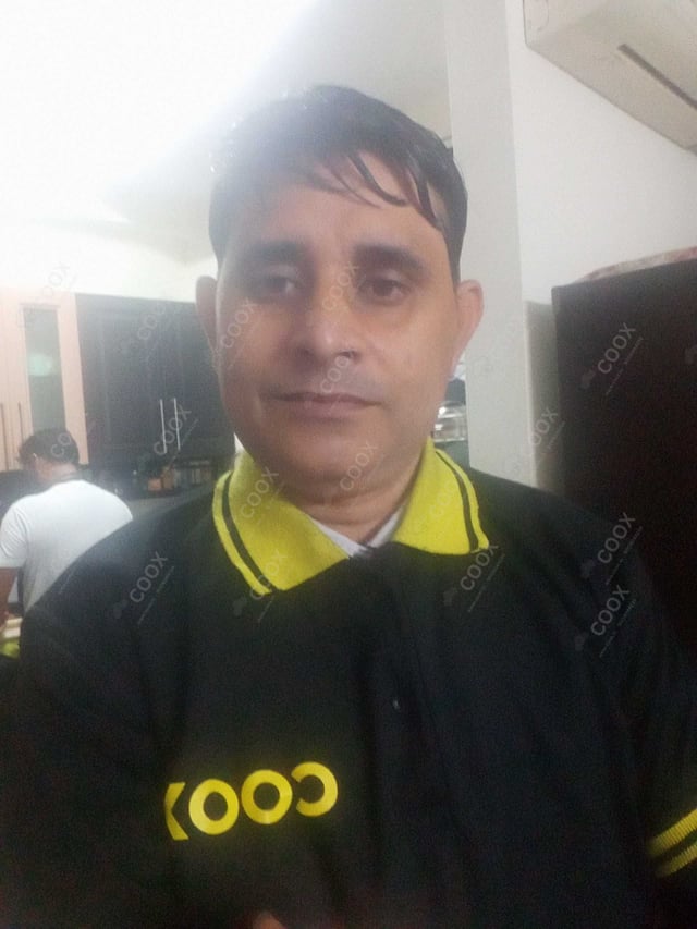 Chef from COOX at bookings. Professional cooks chefs at home