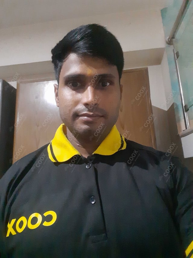 Chef from COOX at bookings. Professional cooks chefs at home