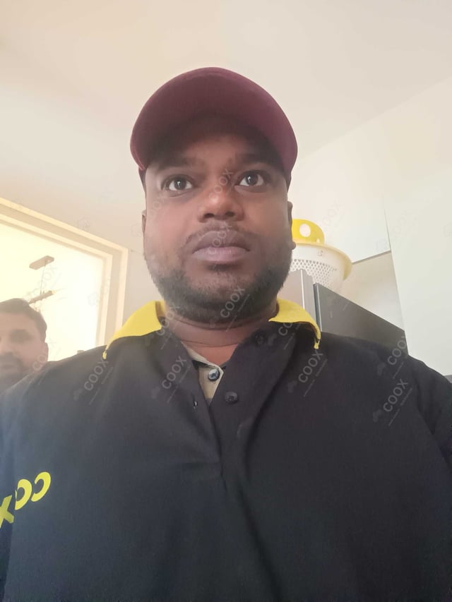 Chef from COOX at bookings. Professional cooks chefs at home
