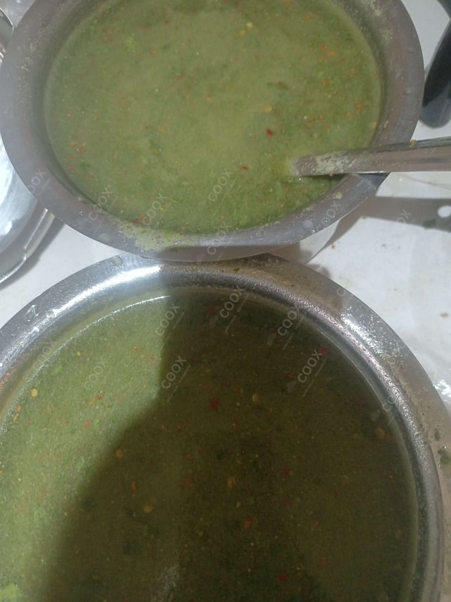 Delicious Gol Gappe (Pani Puri) prepared by COOX