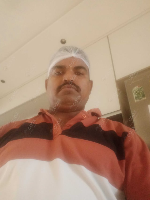 Chef from COOX at bookings. Professional cooks chefs at home